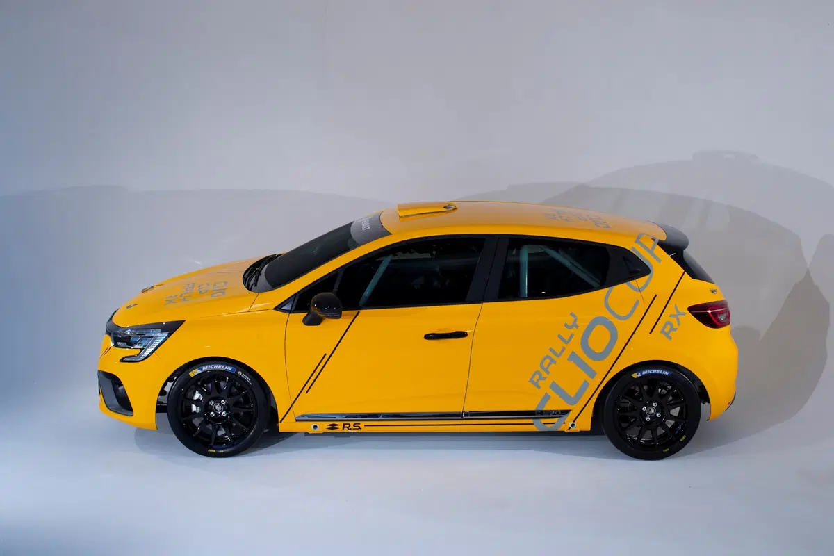 Renault Clio: Cup, Rally ed RX 2020 in un’auto sola (3)