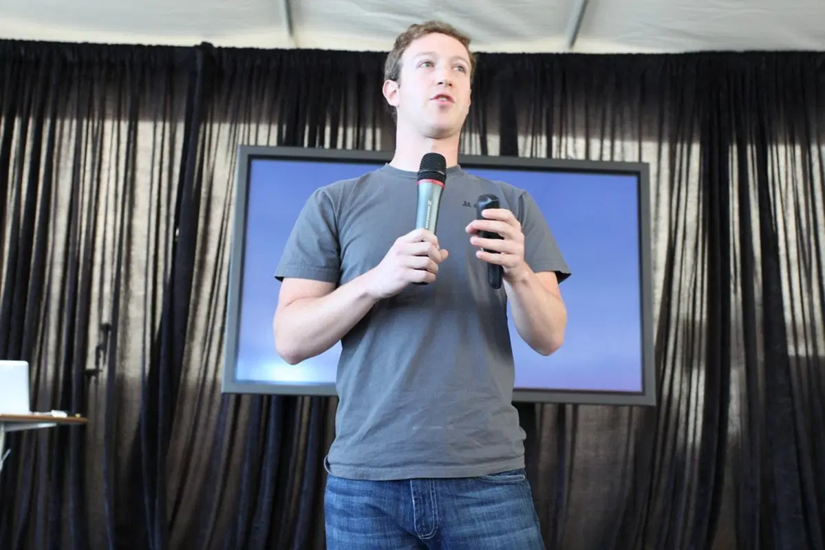 Libra e Lybra: ai banchieri piace di più la berlina Lancia della rischiosa moneta di FB (5)