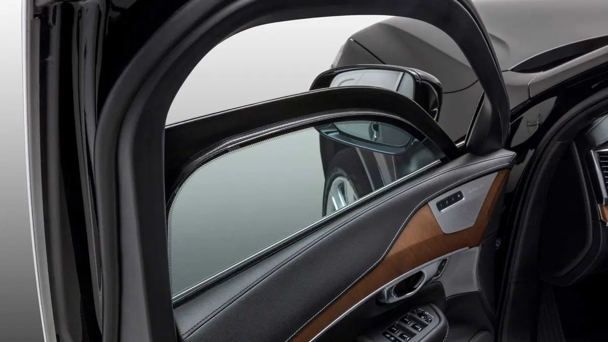 Volvo XC90 Armored, SUV blindato (4)