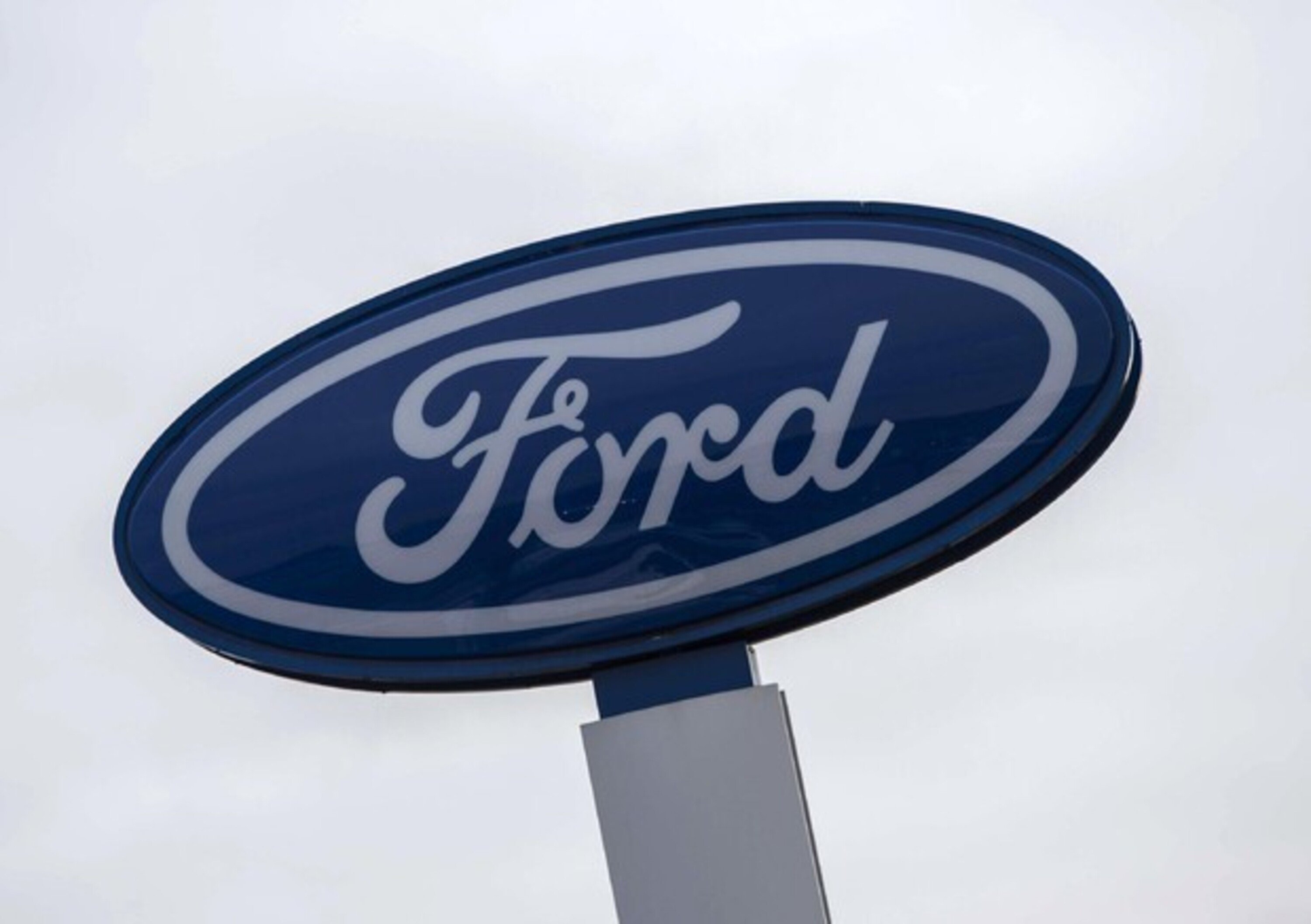 Ford, taglio di 12.000 posti di lavoro in Europa entro il 2020