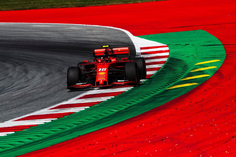 F1, GP Austria 2019: pole per Leclerc