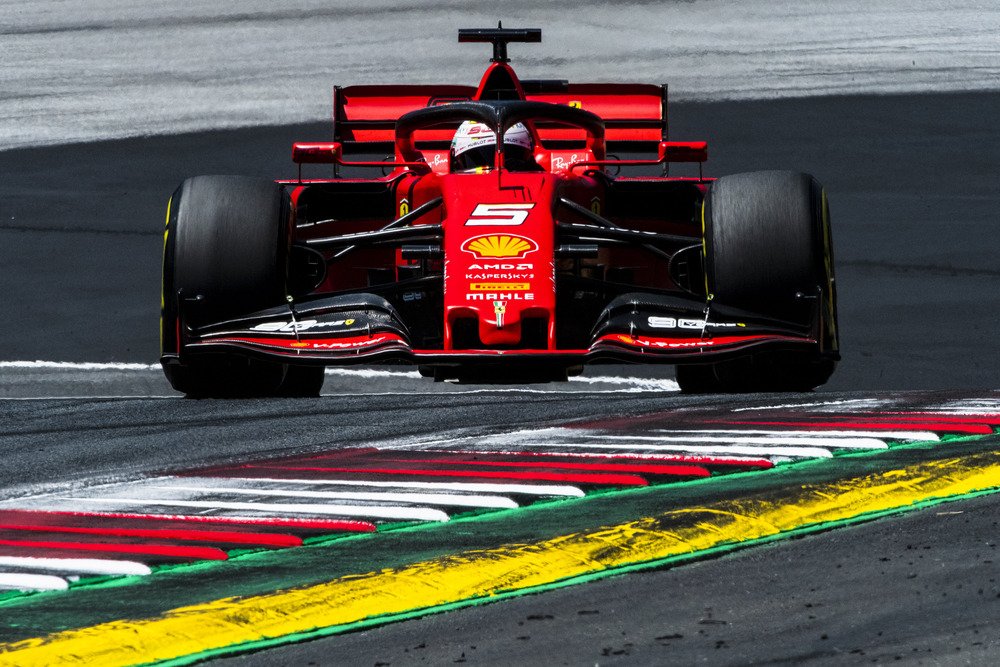 Sebastian Vettel scatter&agrave; dalla nona posizione in griglia in Austria