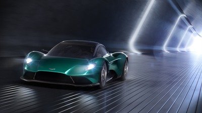 Aston Martin Vanquish: avr&agrave; il cambio manuale!