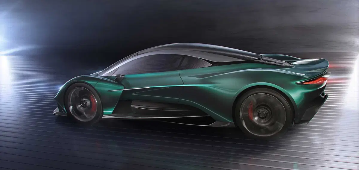 Aston Martin Vanquish: avrà il cambio manuale! (3)