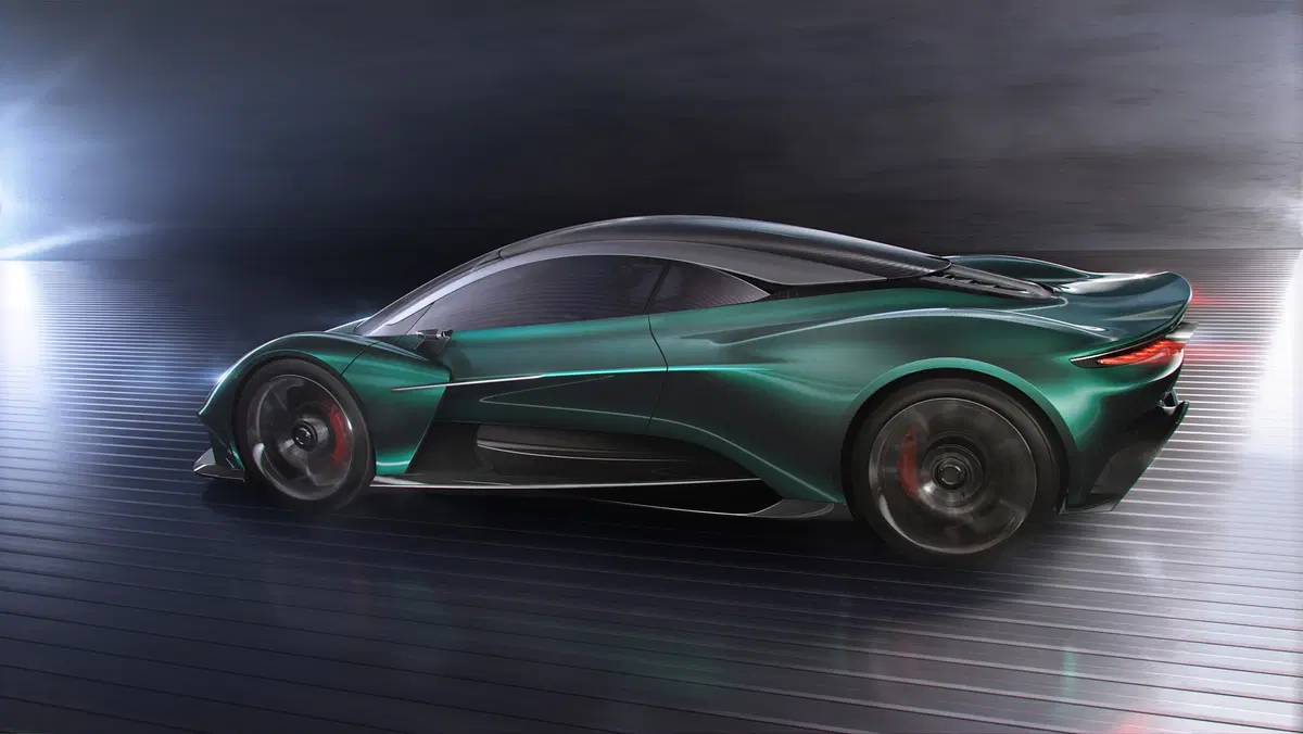 Aston Martin Vanquish: avrà il cambio manuale! (5)