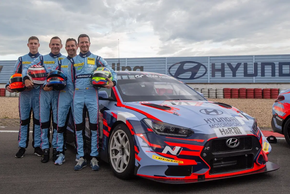 24 Ore del Nurburgring 2019, un weekend con Hyundai alla scoperta di una gara pazzesca [Video] (13)