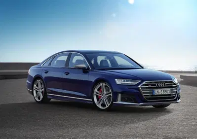 Audi S8, l’ammiraglia da 571 CV
