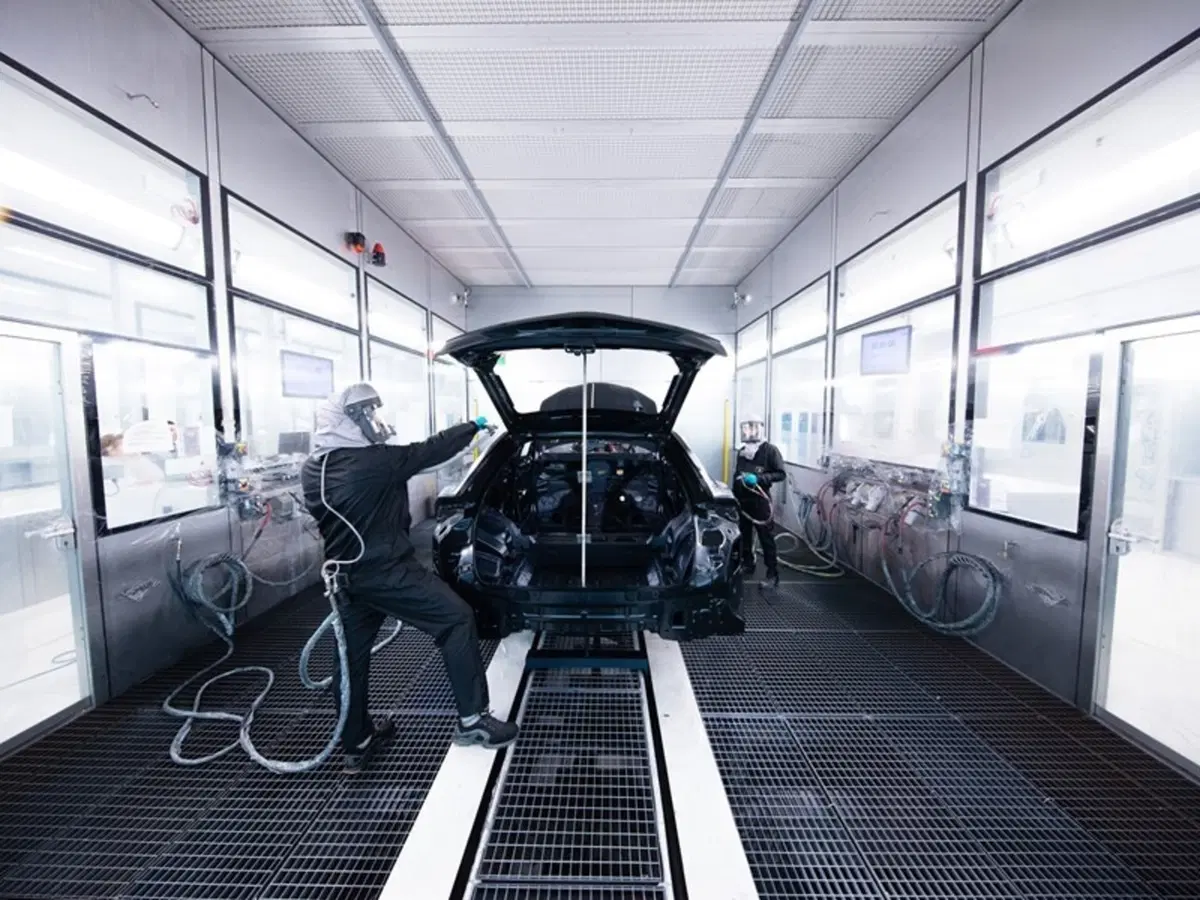 Lamborghini segue i trend di mobilità e lusso mantenendo i propri valori italiani sempre alti (2)