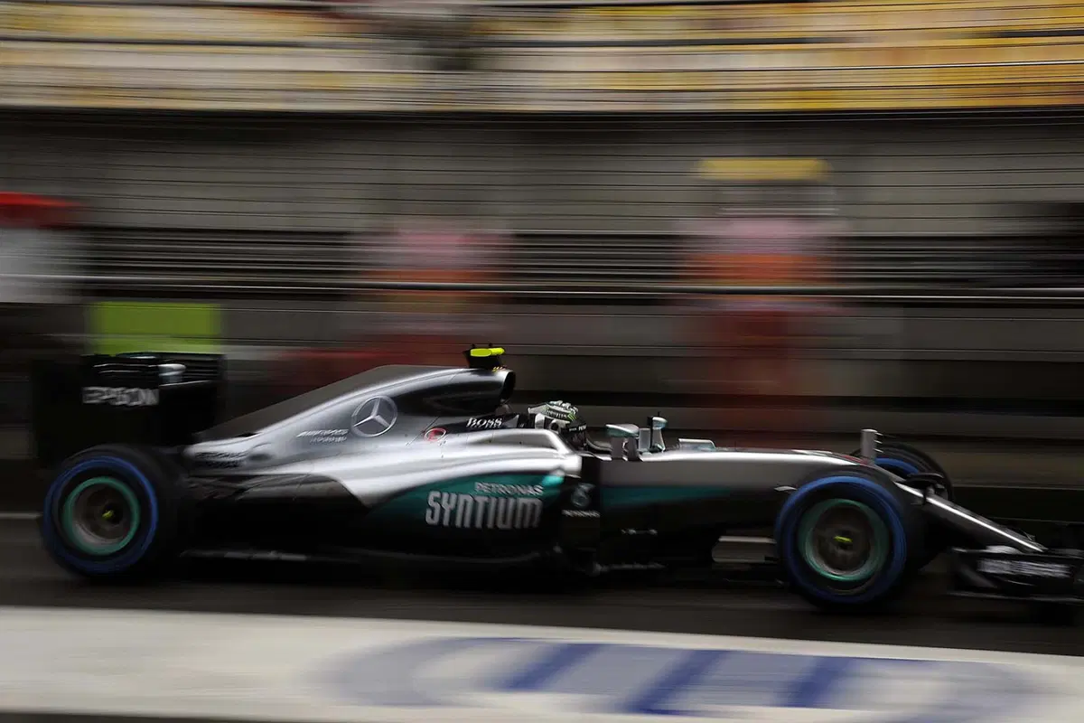 F1, Gp Cina 2016: pole per Rosberg. Raikkonen terzo (5)