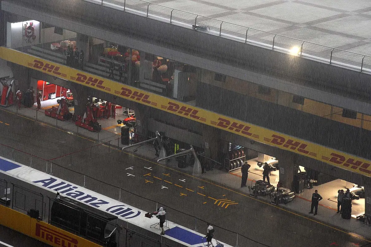 F1, Gp Cina 2016: pole per Rosberg. Raikkonen terzo (20)