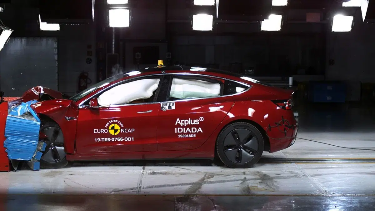 Tesla Model 3: per Euro NCAP promossa con 5 stelle (2)