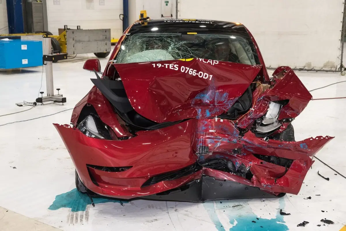 Tesla Model 3: per Euro NCAP promossa con 5 stelle (6)