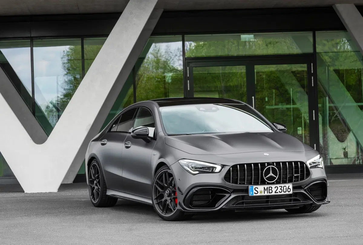 Mercedes-AMG A 45 e CLA 45, svelate le compatte (12)