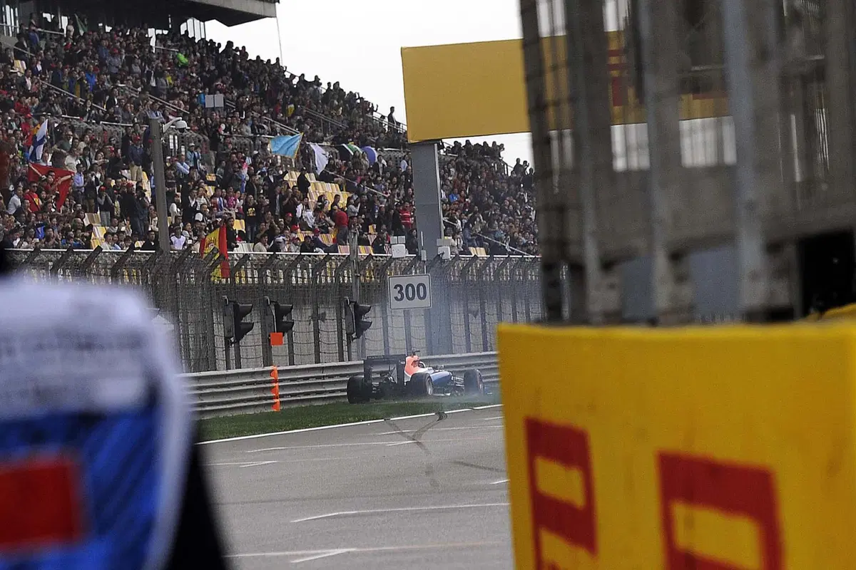 F1, Gp Cina 2016: pole per Rosberg. Raikkonen terzo (17)