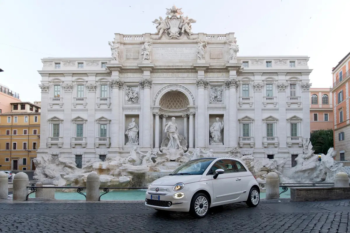 Fiat 500 Dolcevita, la serie speciale per il 62° compleanno (16)