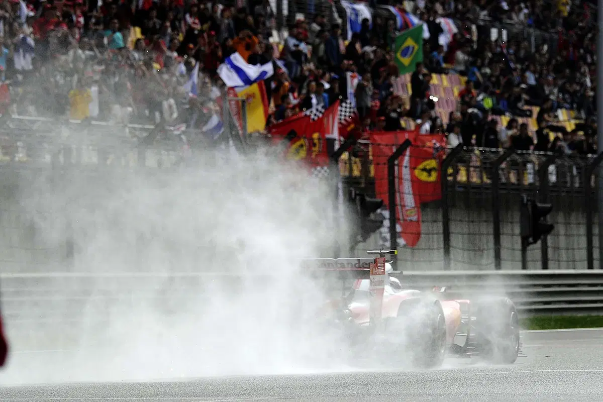 F1, Gp Cina 2016: pole per Rosberg. Raikkonen terzo (21)