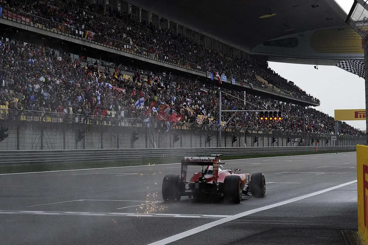 F1, Gp Cina 2016: pole per Rosberg. Raikkonen terzo (31)