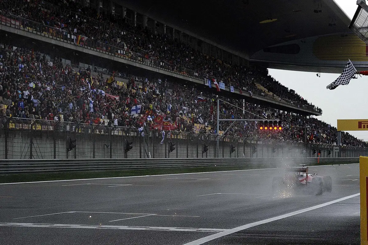 F1, Gp Cina 2016: pole per Rosberg. Raikkonen terzo (41)