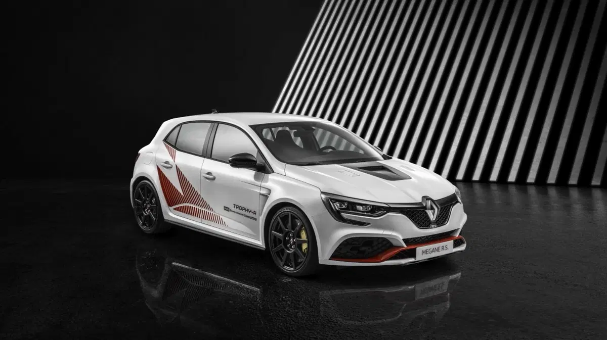 Renault Megane RS Trophy-R, 500 esemplari cattivissimi (10)