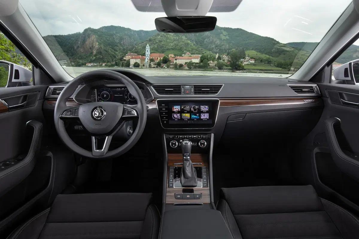 Skoda Superb Scout 2019 | La station wagon per papà avventurieri [Video]
