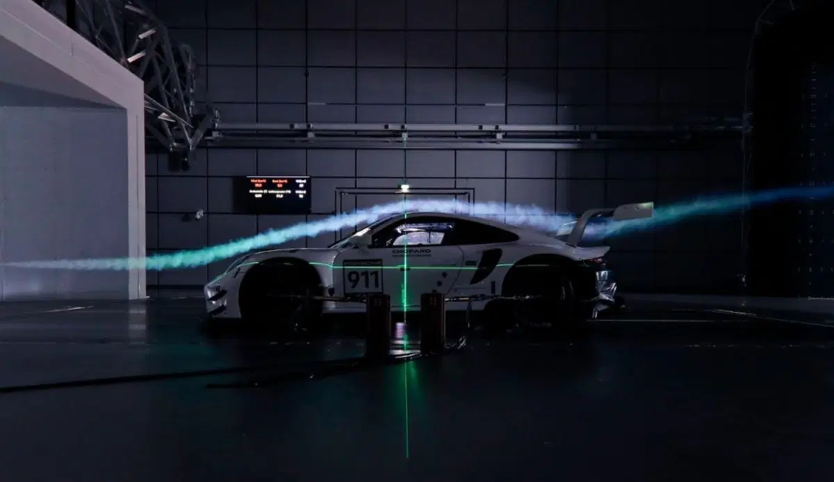 Nuova Porsche 911 RSR, Da Goodwood al WEC GT con il 4.2 aspirato [video] (4)