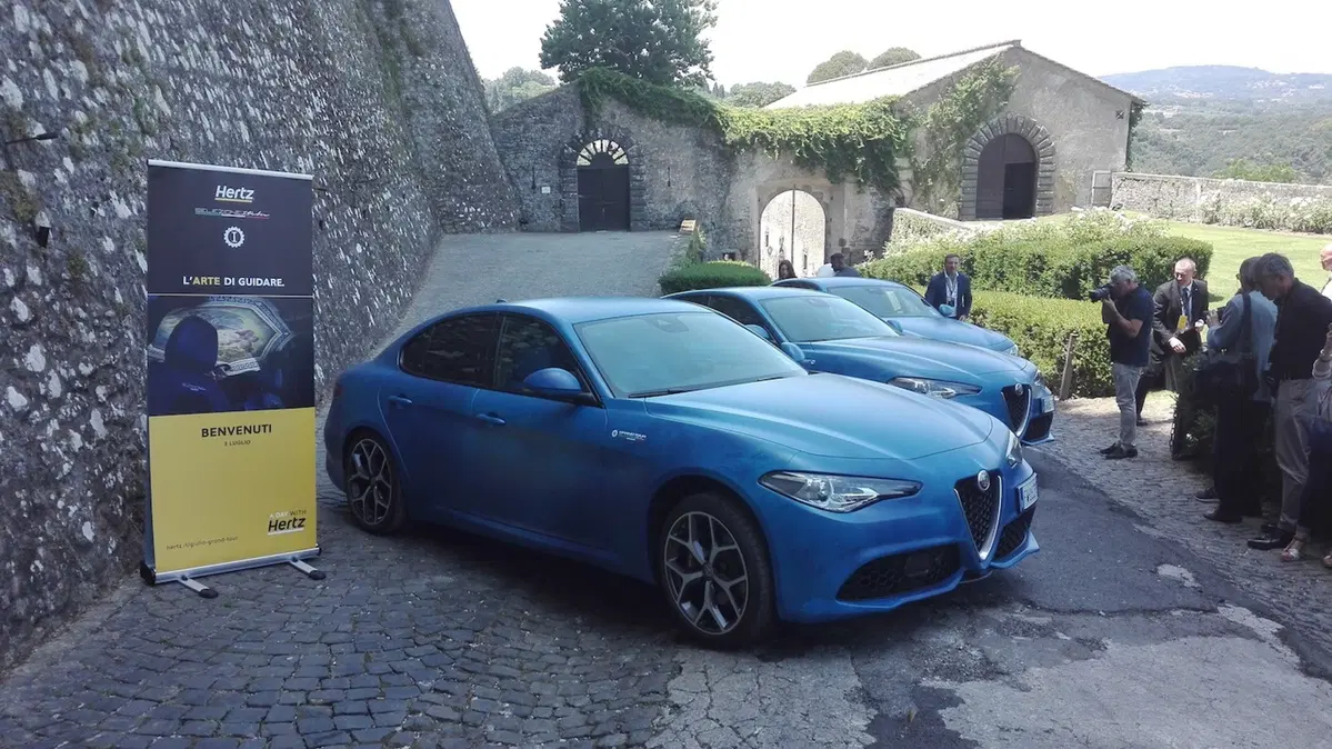 Alfa Romeo Giulia Grand Tour: vacanze speciali (12)