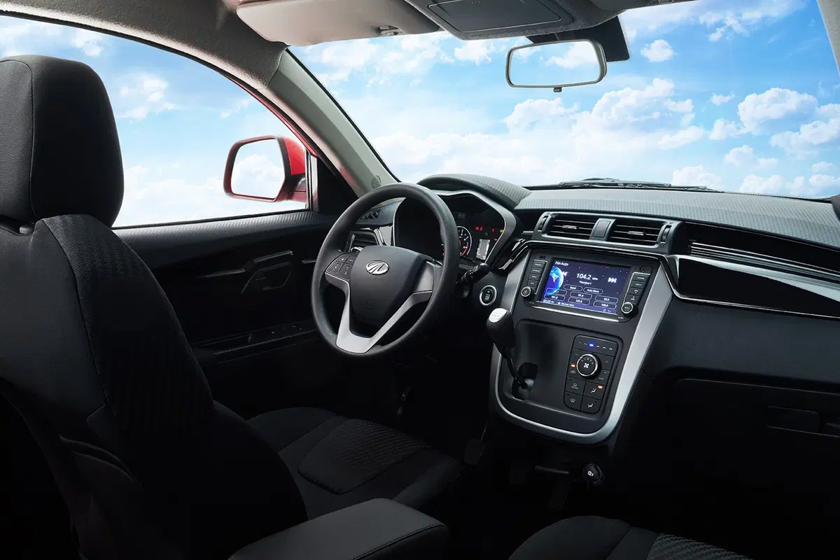Nuovo KUV100 NXT: il restyling del city SUV Mahindra da 10.000 € [video foto gallery] (8)