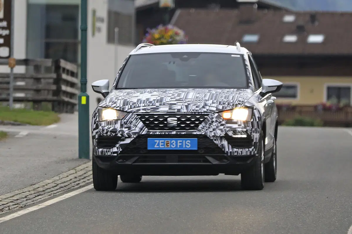 Seat Ateca restyling, le foto spia (4)