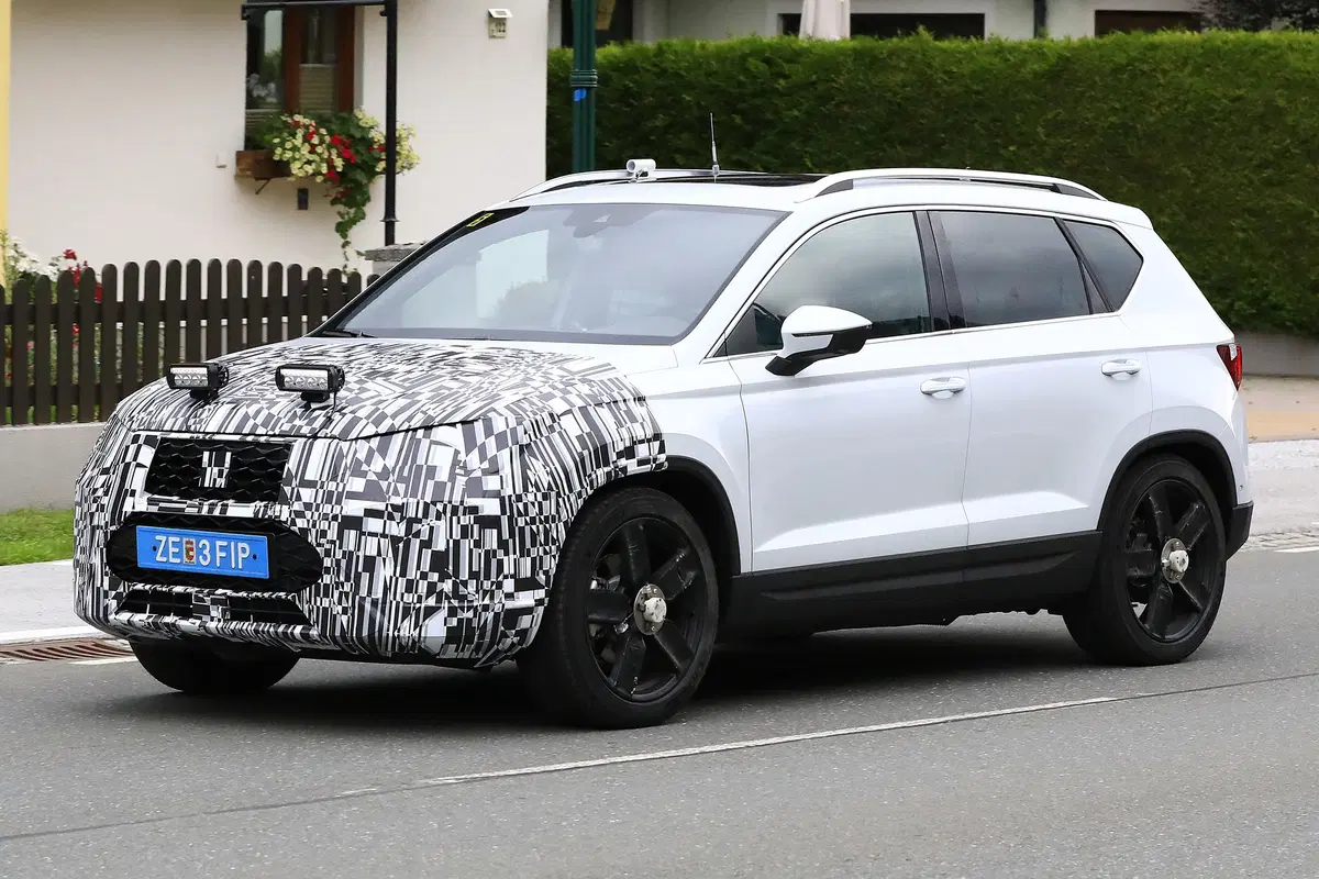 Seat Ateca restyling, le foto spia (5)