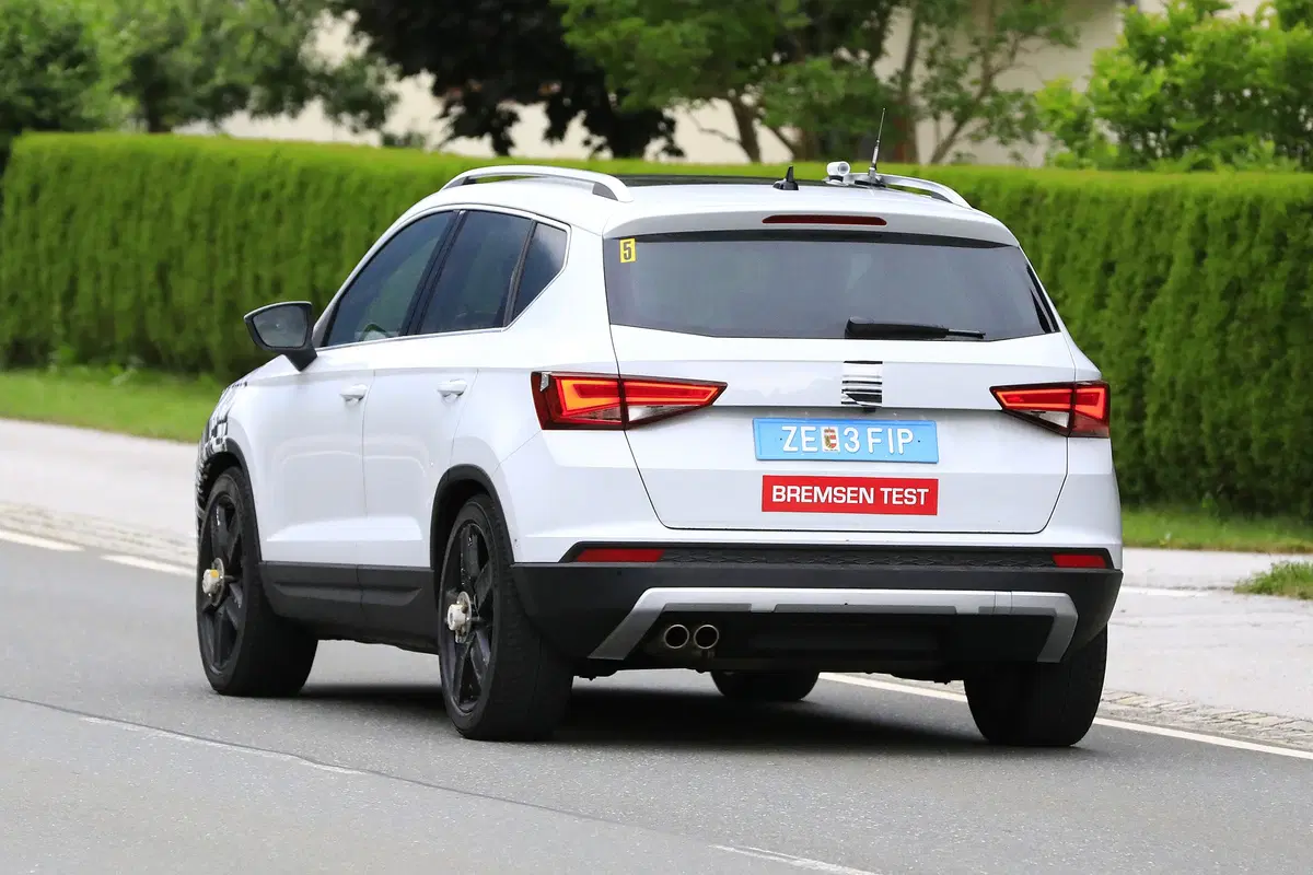 Seat Ateca restyling, le foto spia (10)
