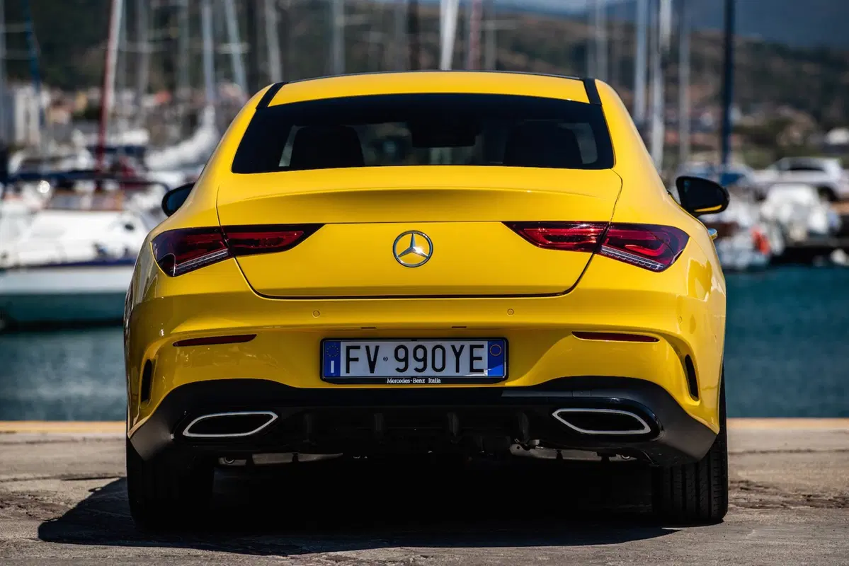 Mercedes: tutta l’emozione del concetto Sedan (6)