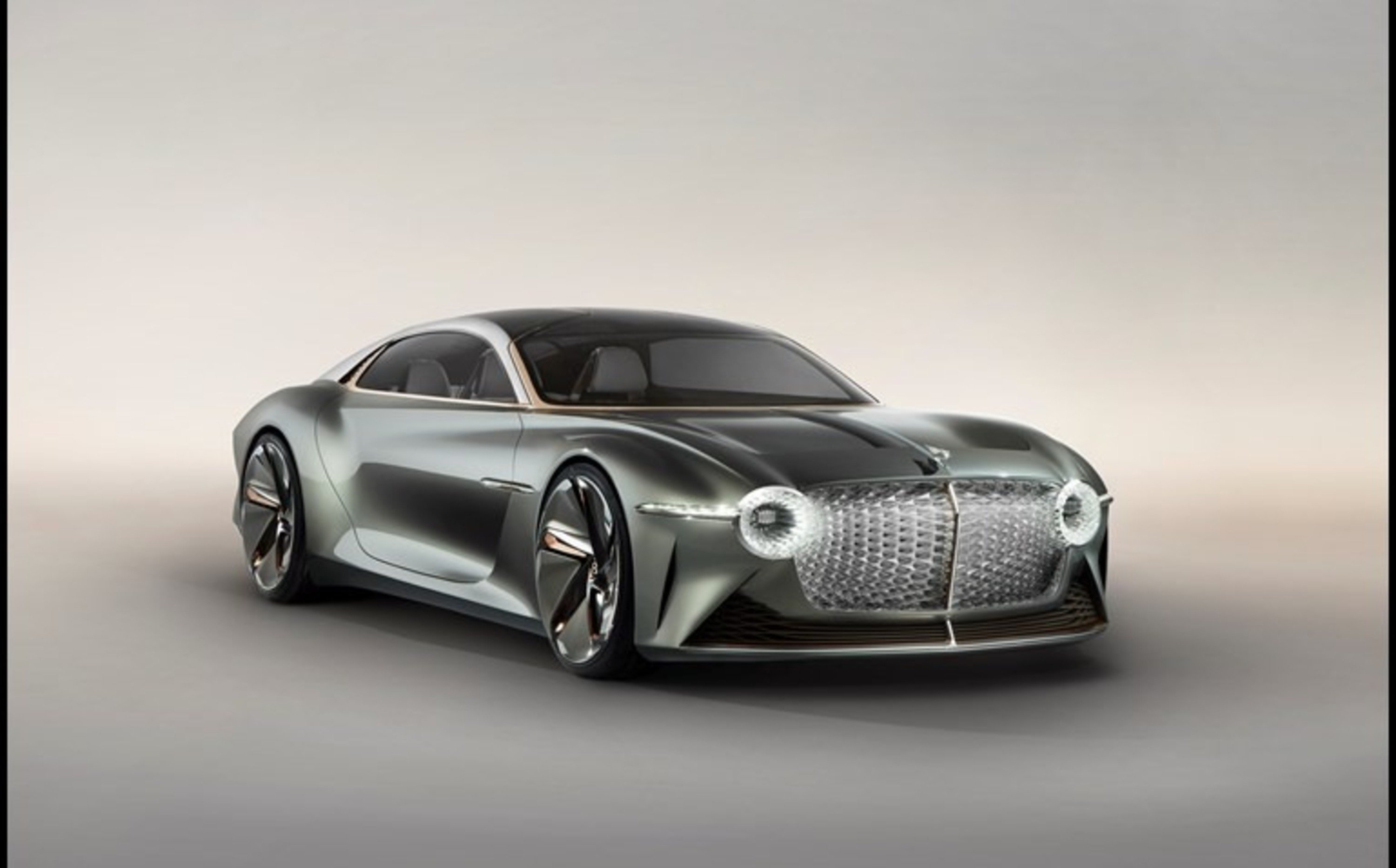 Bentley EXP 100 GT: prototipo elettrico e autonomo di coup&eacute; top anni Trenta