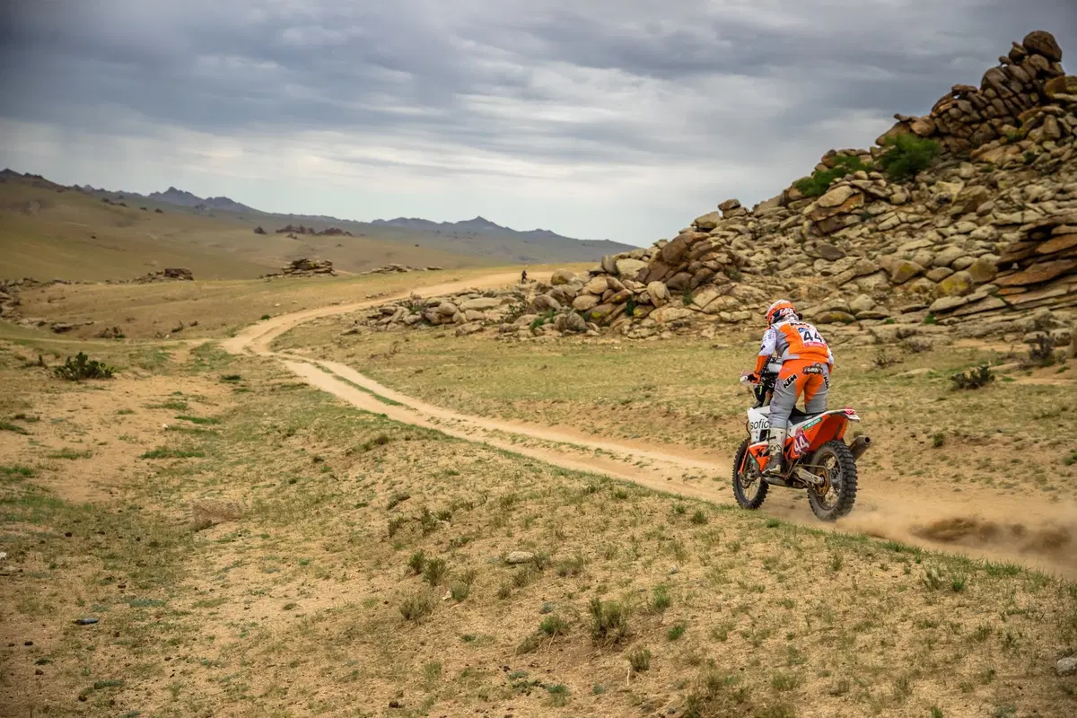 Silk Way Rally 2019-4. L’Anello di Ulan Bator. Sam “KTM” Sunderland e il solito Al “Toyota” Attiyah (16)