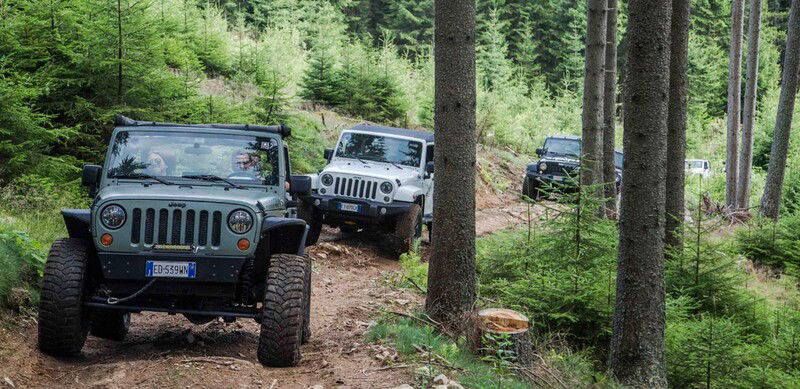 Gli appassionati in azione nel corso del Camp Jeep 2018