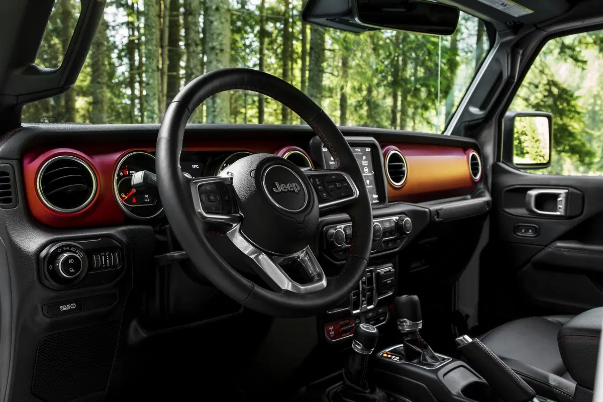 Jeep Gladiator 2020: il ritorno del pick-up americano [Video] (9)