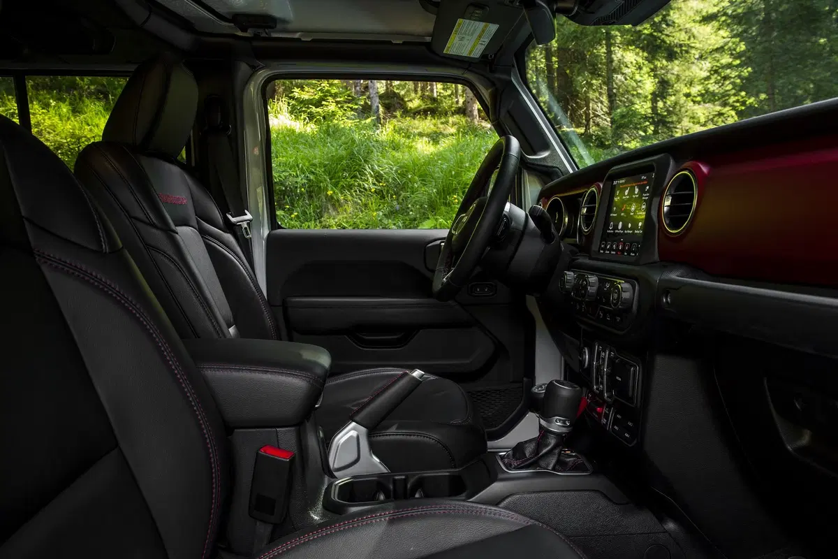 Jeep Gladiator 2020: il ritorno del pick-up americano [Video] (7)