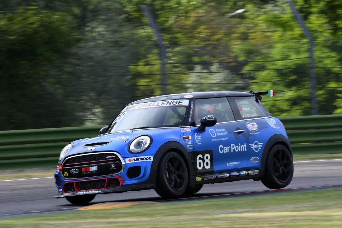 Diego Di Fabio, a 16 anni nel Mini Challenge: il racconto di Imola (2)