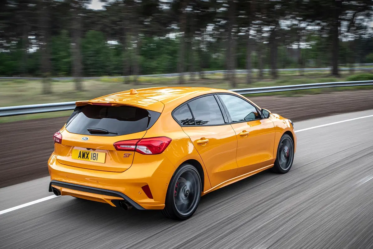 Ford Focus ST | 280 CV anti-SUV, ma a quale prezzo? [Video] (2)