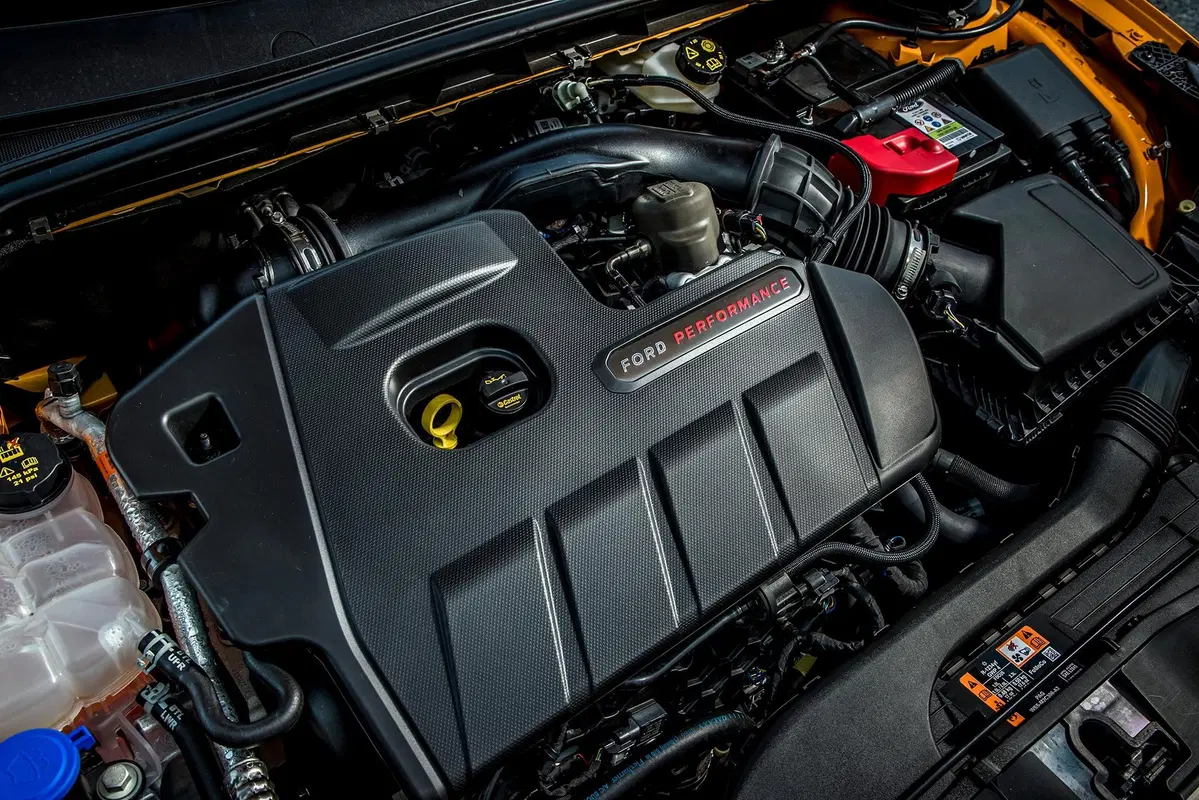Ford Focus ST | 280 CV anti-SUV, ma a quale prezzo? [Video] (11)
