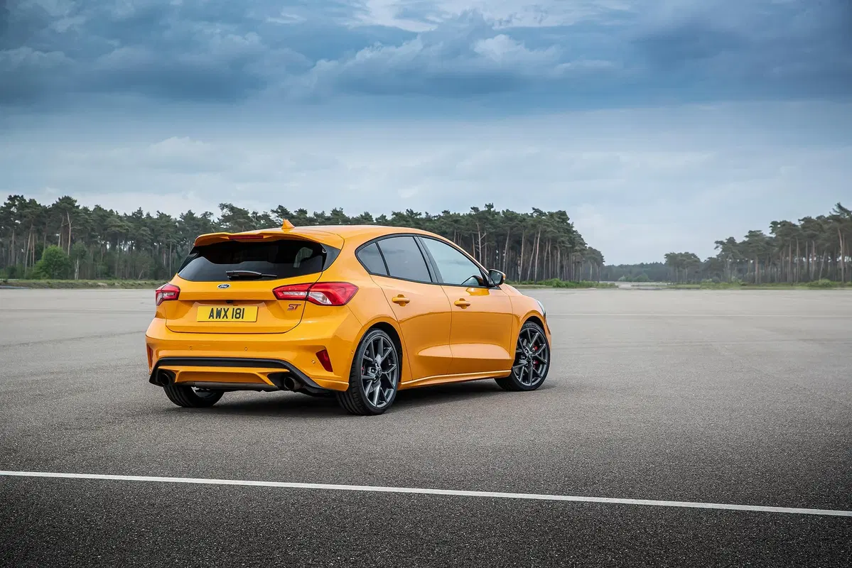 Ford Focus ST | 280 CV anti-SUV, ma a quale prezzo? [Video] (19)