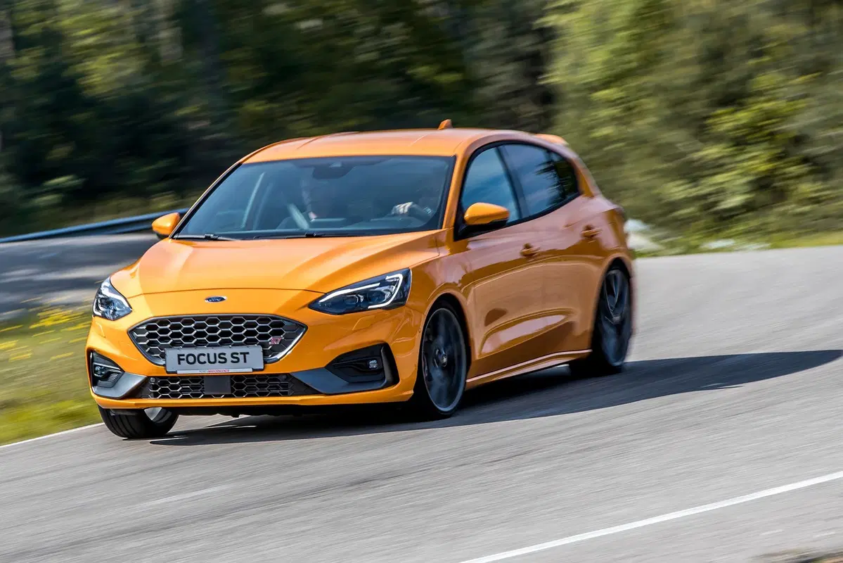 Ford Focus ST | 280 CV anti-SUV, ma a quale prezzo? [Video] (17)