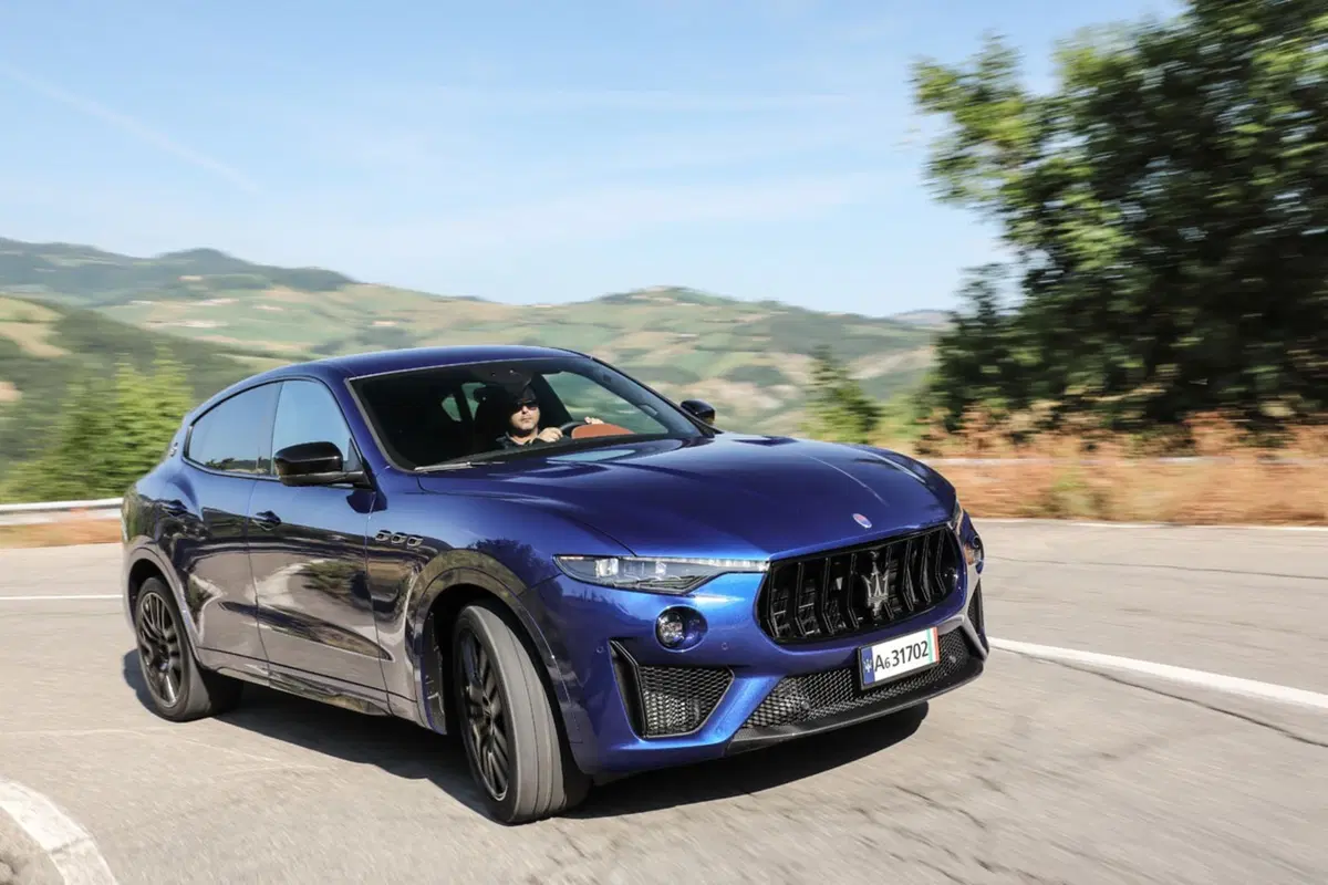Maserati Levante Trofeo, 580 CV per la più sportiva [Video]