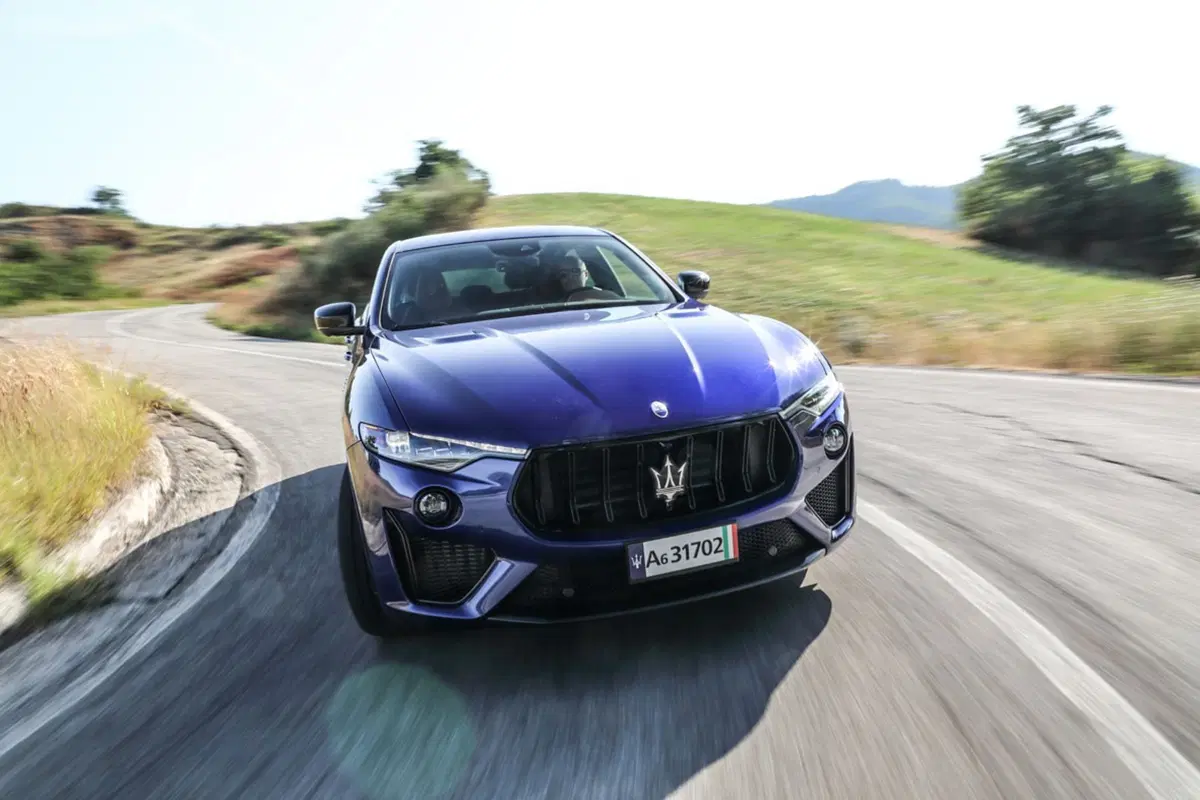 Maserati Levante Trofeo, 580 CV per la più sportiva [Video] (8)