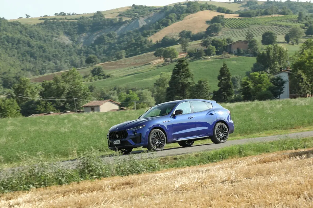 Maserati Levante Trofeo, 580 CV per la più sportiva [Video] (7)