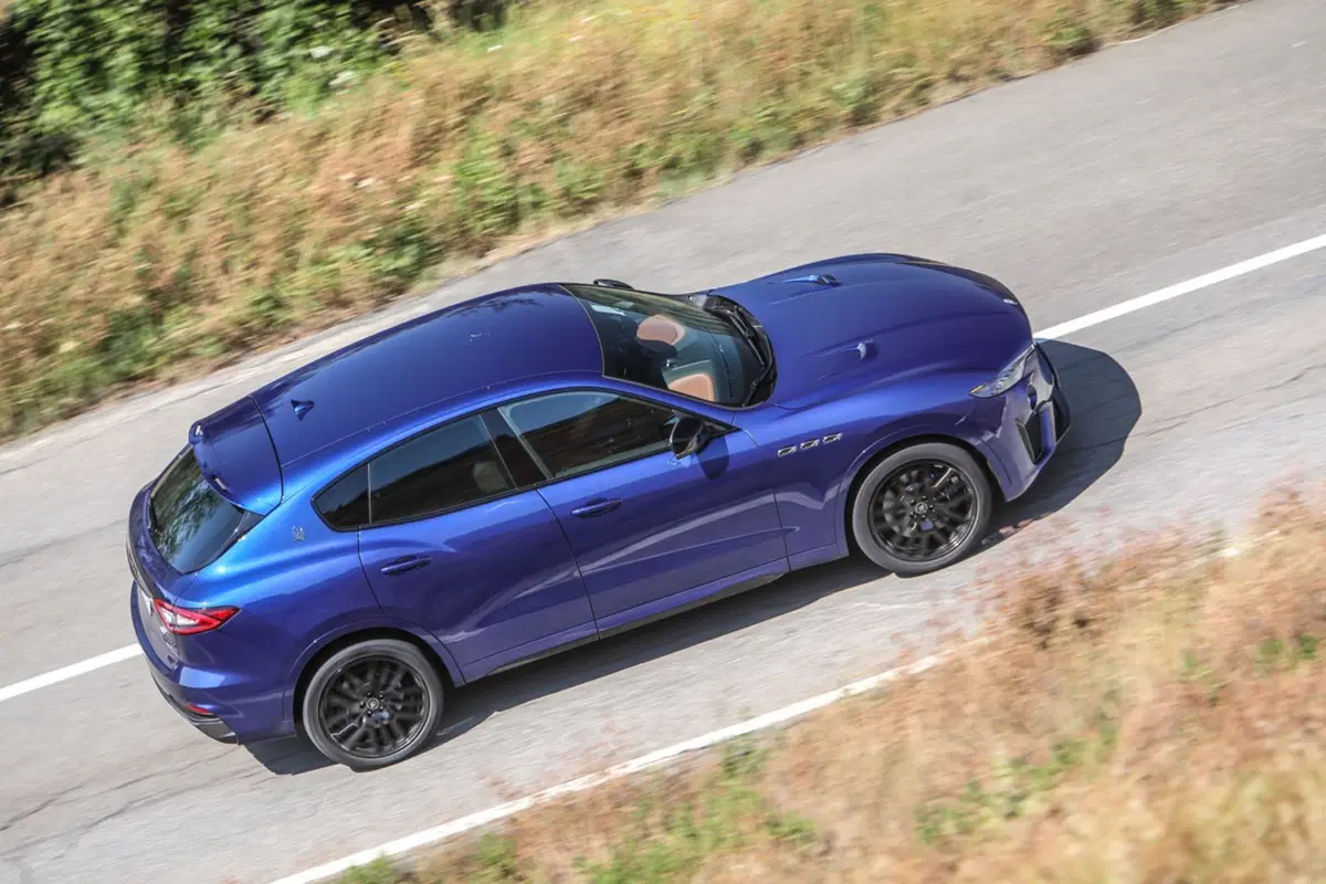 Maserati Levante Trofeo, 580 CV per la più sportiva [Video] (14)
