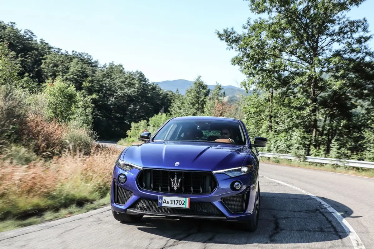 Maserati Levante Trofeo, 580 CV per la più sportiva [Video] (17)