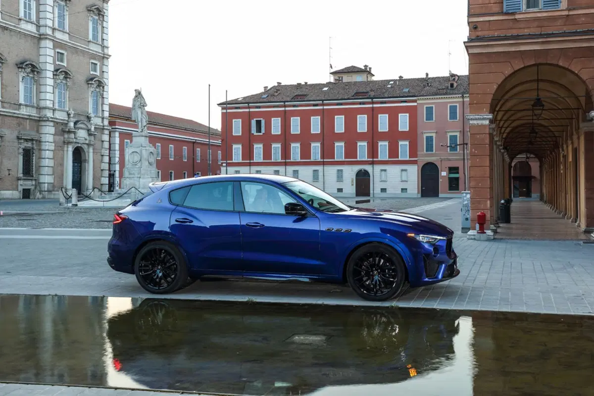 Maserati Levante Trofeo, 580 CV per la più sportiva [Video] (18)