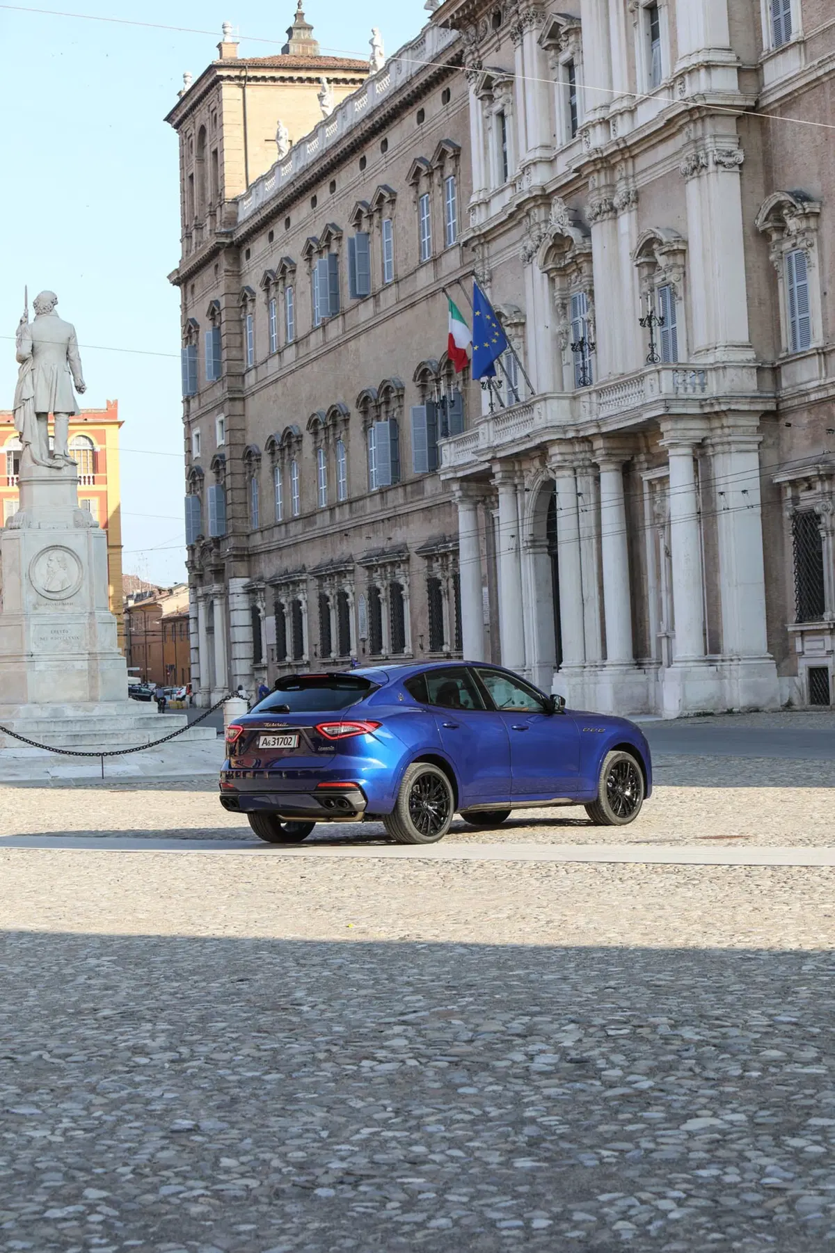 Maserati Levante Trofeo, 580 CV per la più sportiva [Video] (27)