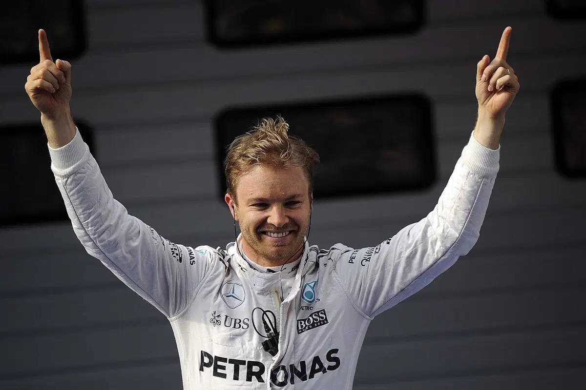 F1, Gp Cina 2016: vince Rosberg. Secondo Vettel (14)