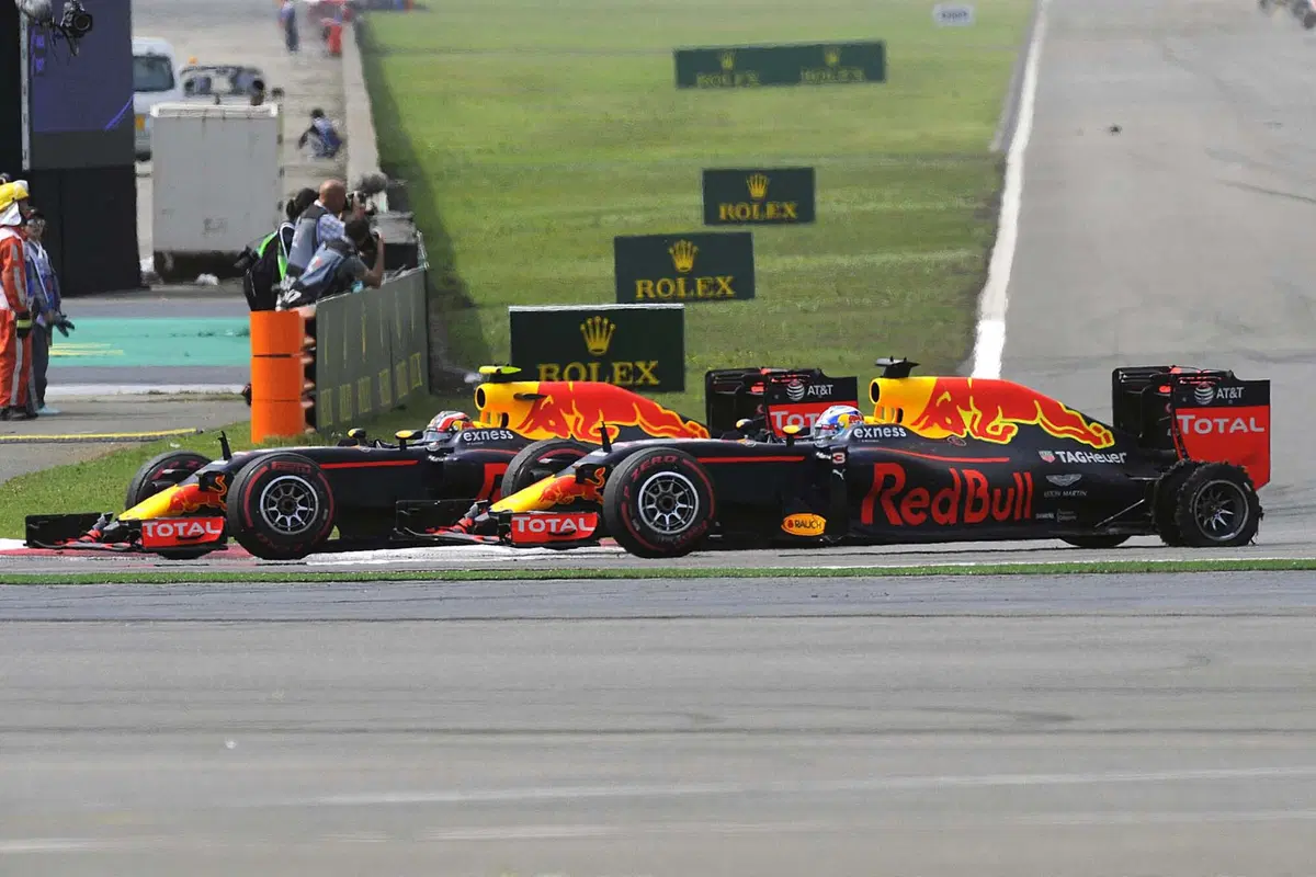 F1, Gp Cina 2016: vince Rosberg. Secondo Vettel (7)